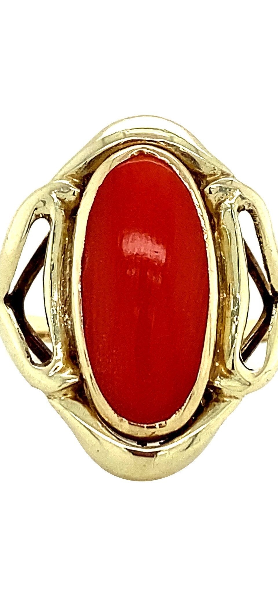 Vintage 14K Gold Ring with Red Coral